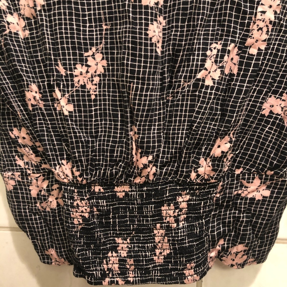 Cropped Button Top - Picture 5 of 5